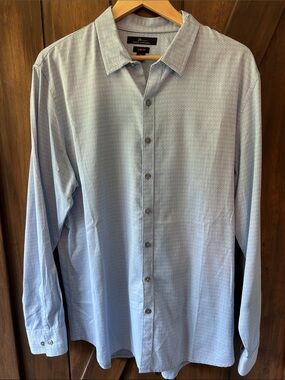 Marc Anthony Men's Pale Blue Micro-Pattern Dress Shirt